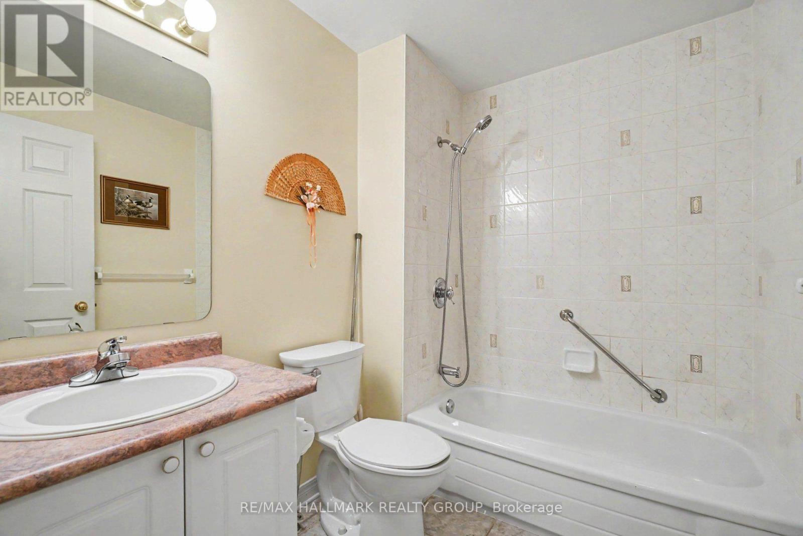 3 Bed, 3 Bath House for Sale in Ottawa – 13 WATERTHRUSH CRESCENT, Ottawa – MLS# X13607154 - Image 22