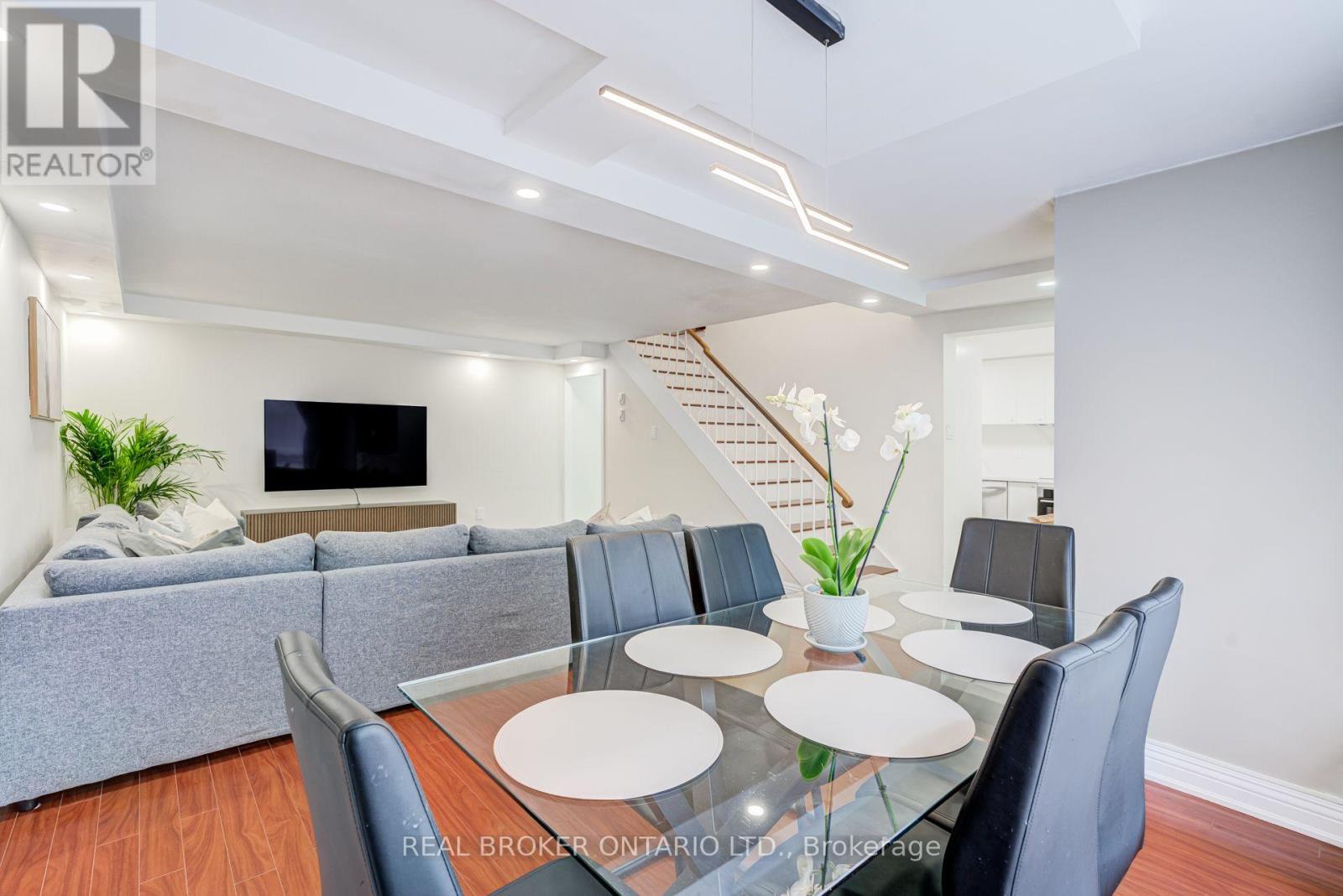 #62 130 LING ROAD - Image 8