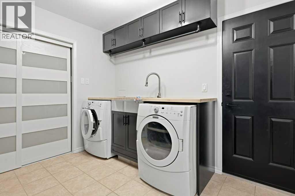 23 Dann Close - Image 20