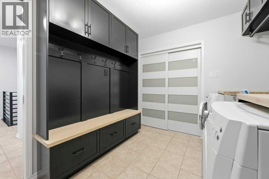 23 Dann Close - Image 21