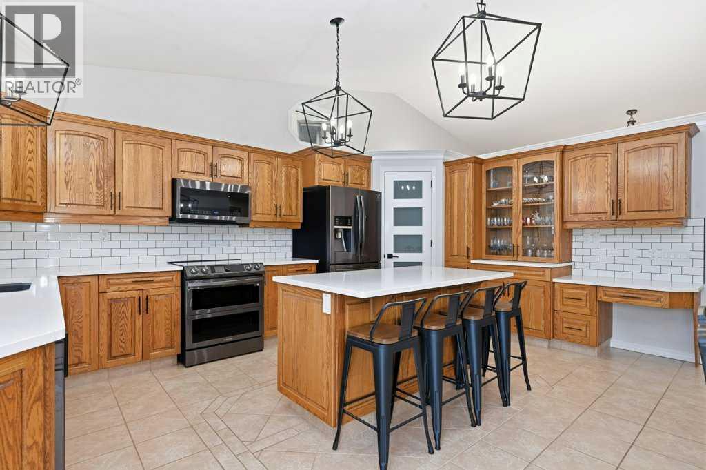23 Dann Close - Image 8