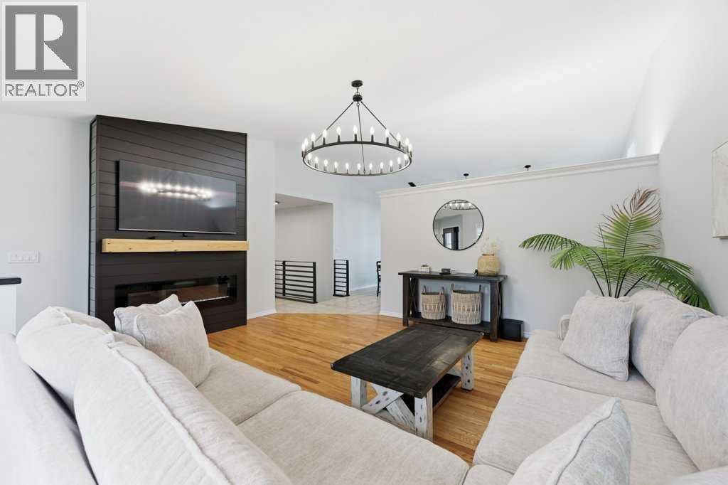 23 Dann Close - Image 6