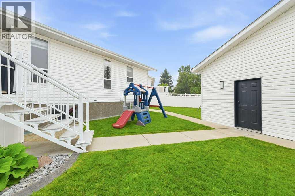 23 Dann Close - Image 35