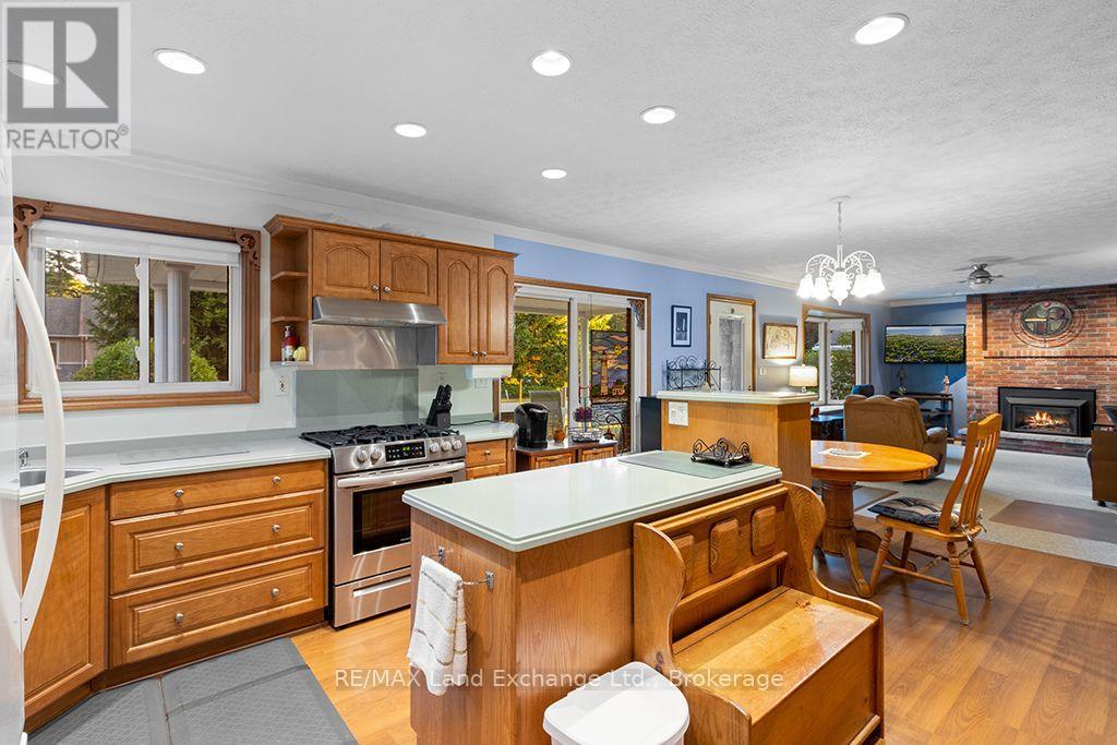 334 COLE BOULEVARD - Image 15
