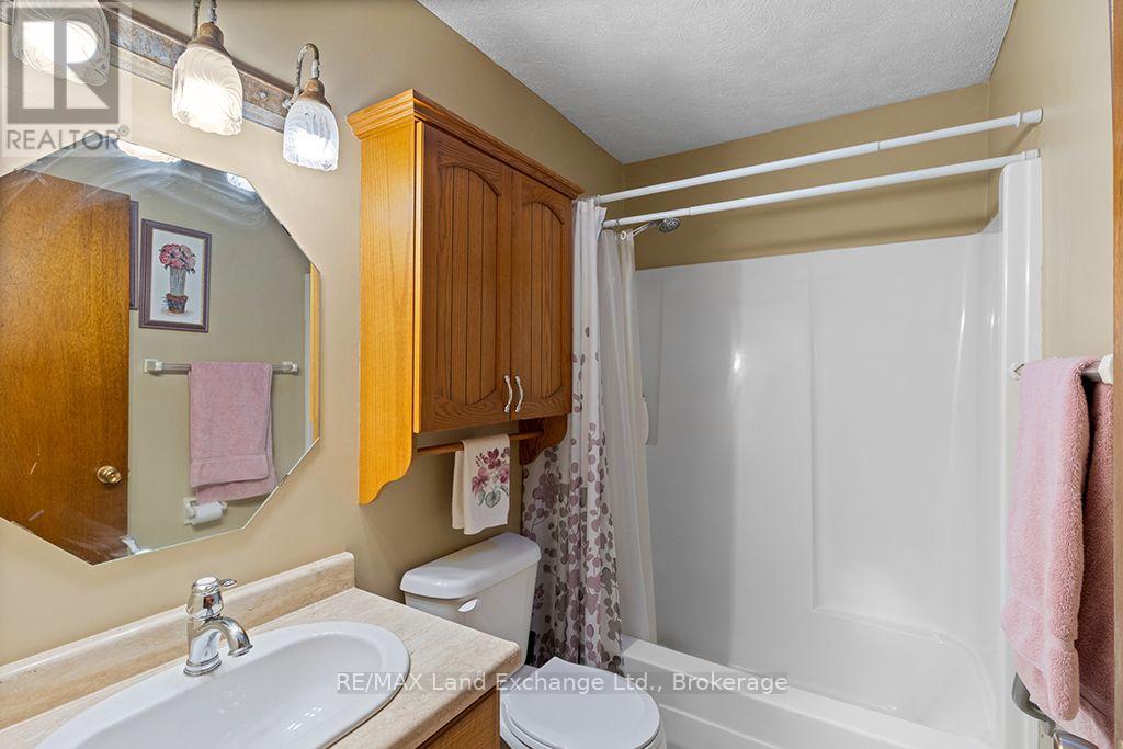 334 COLE BOULEVARD - Image 22