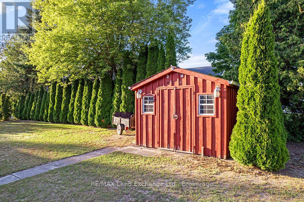 334 COLE BOULEVARD - Image 28