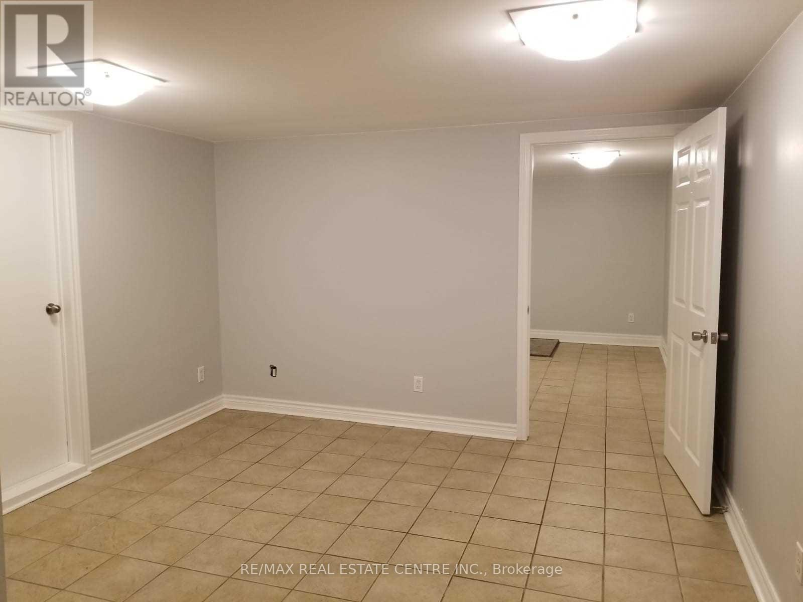 363 DUNCOMBE DRIVE - 13
