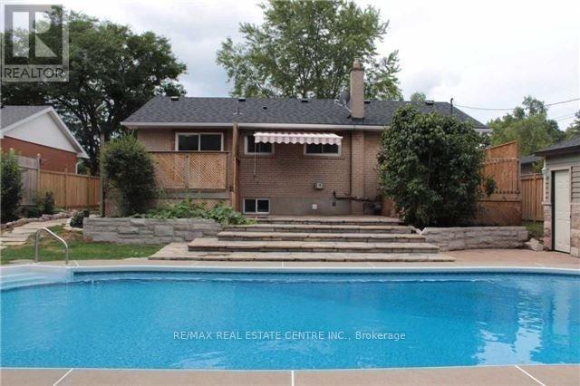 363 DUNCOMBE DRIVE - 14
