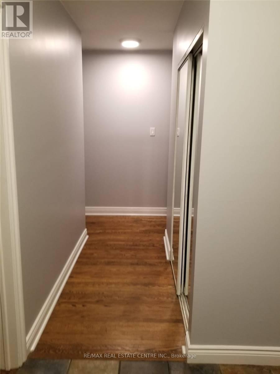 363 DUNCOMBE DRIVE - 5