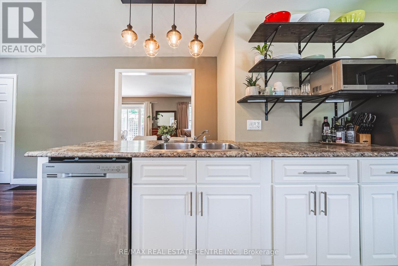 15 DALE AVENUE - 13