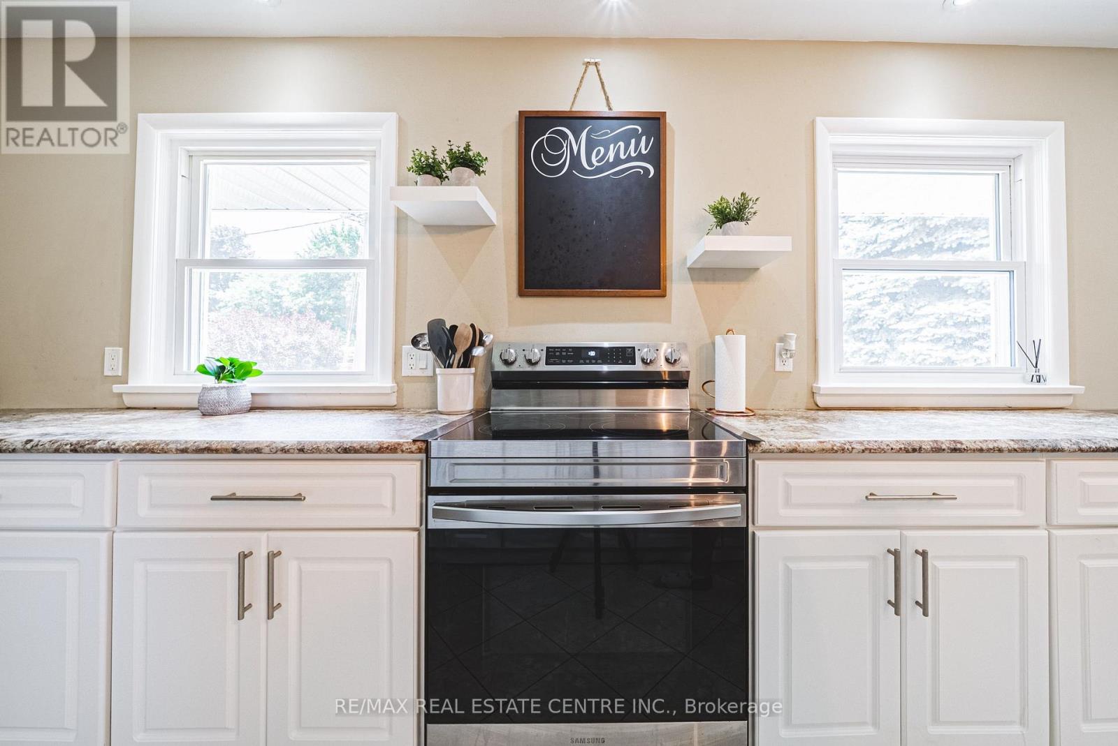 15 DALE AVENUE - 14