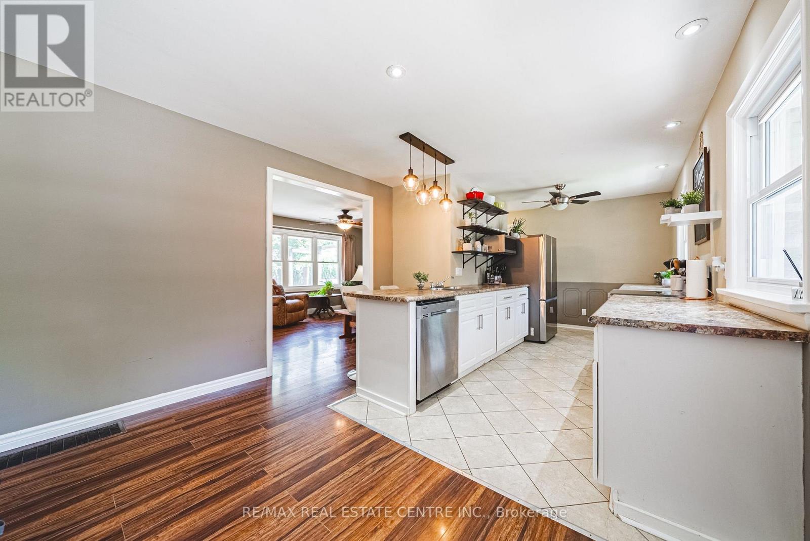15 DALE AVENUE - 17