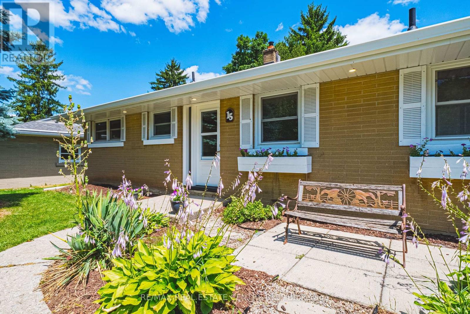 15 DALE AVENUE - 2