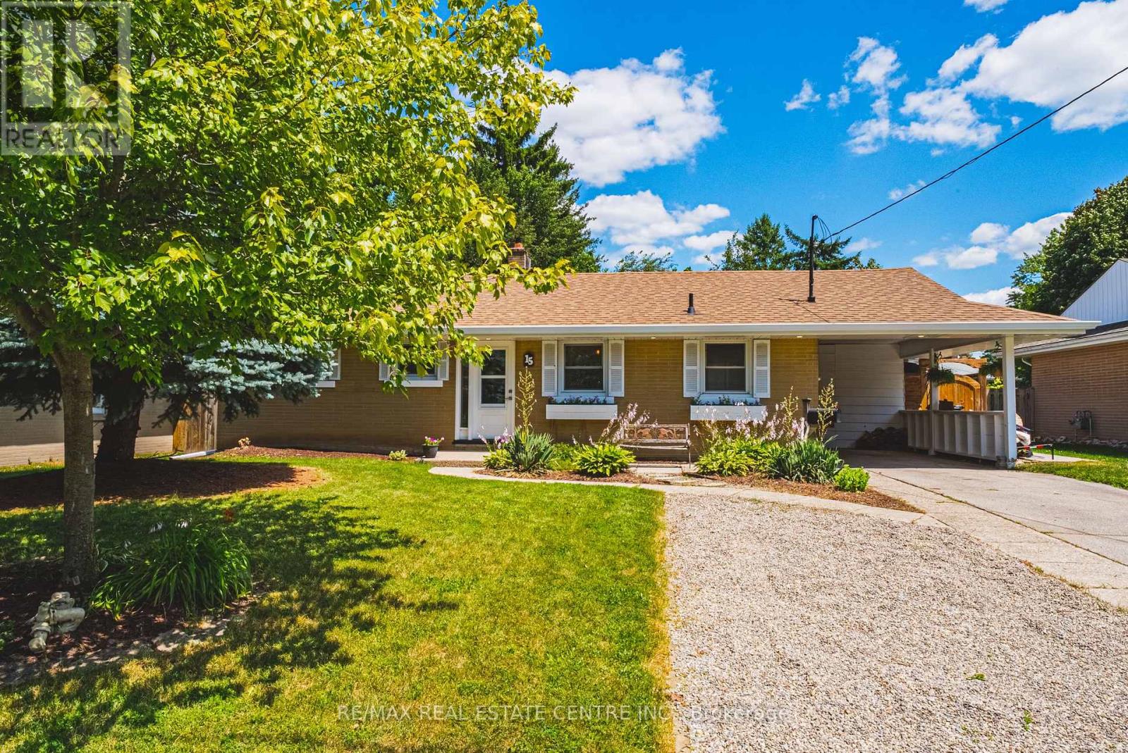 15 DALE AVENUE - 3
