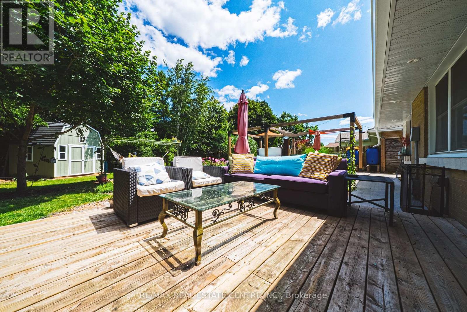 15 DALE AVENUE - 36