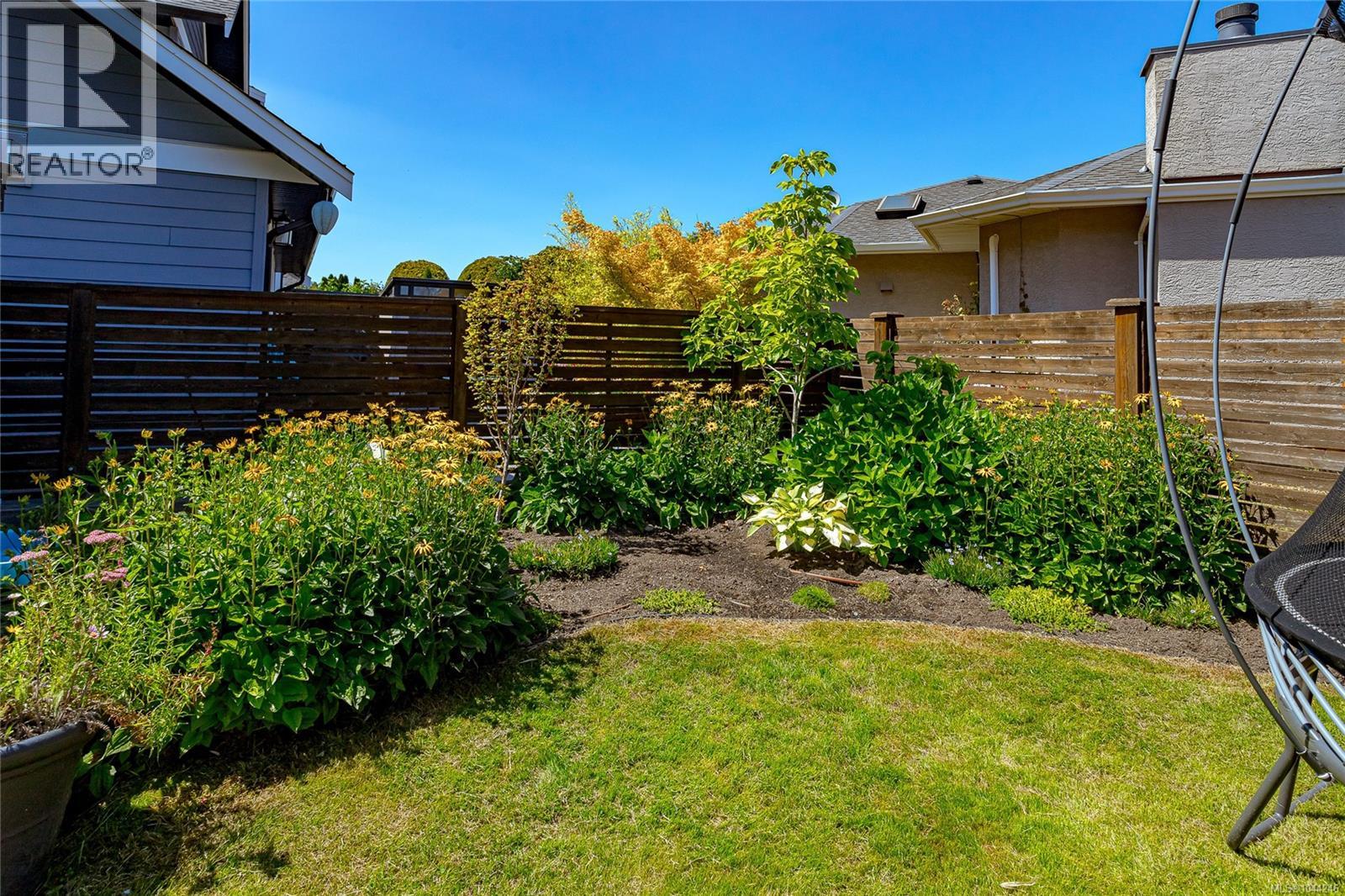  10372 Resthaven Drive, Sidney