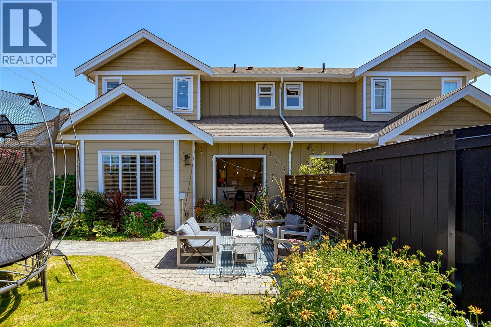  10372 Resthaven Drive, Sidney