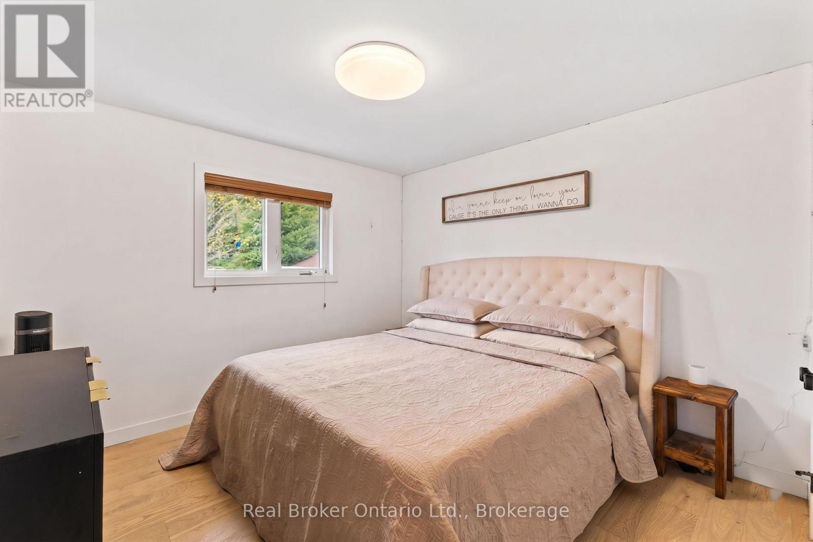 1050 9 HIGHWAY - 14