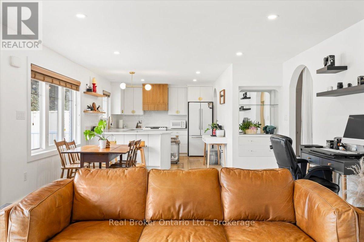 1050 9 HIGHWAY - 10