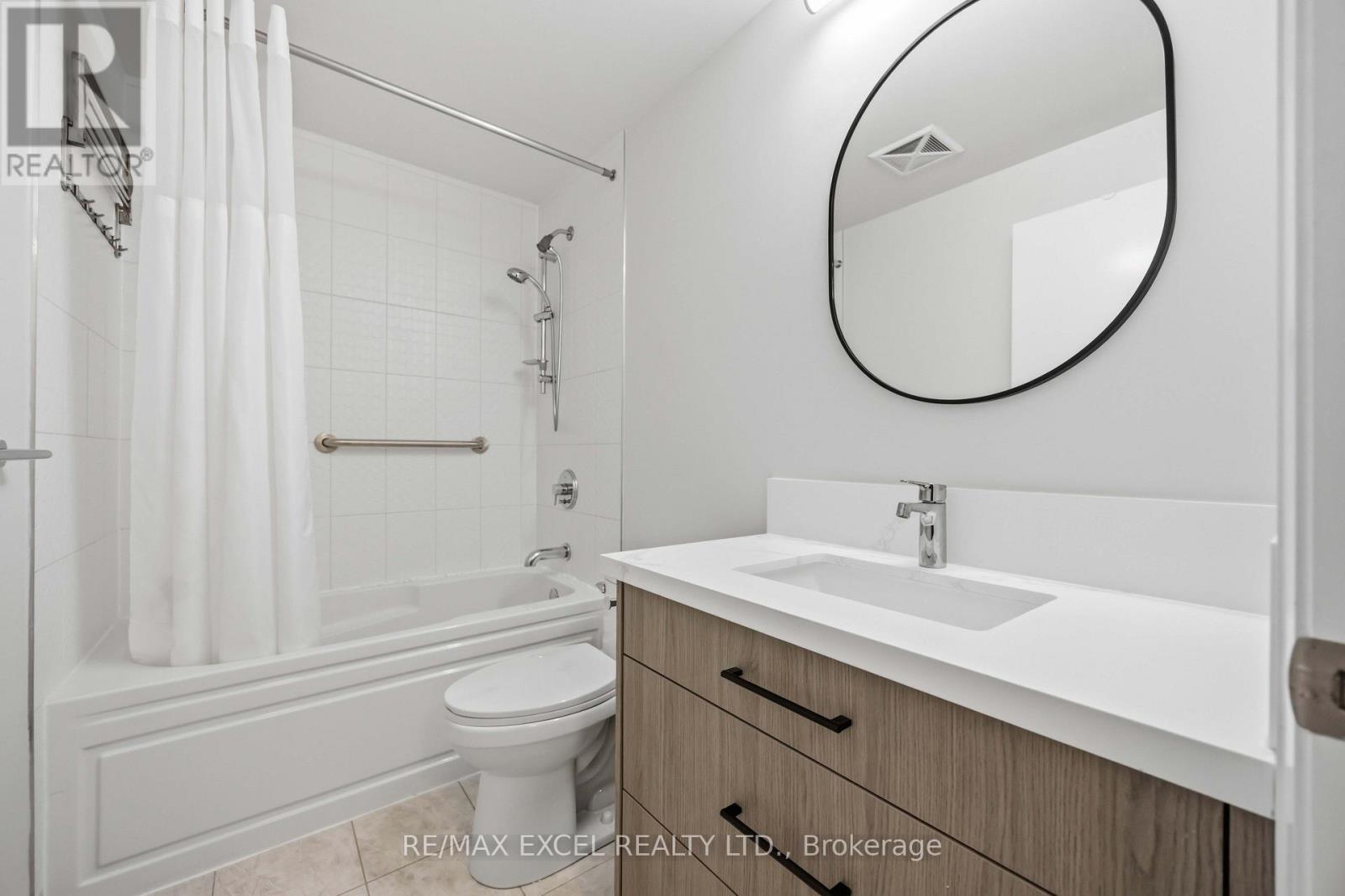 #417 160 VANDERHOOF AVENUE - 23
