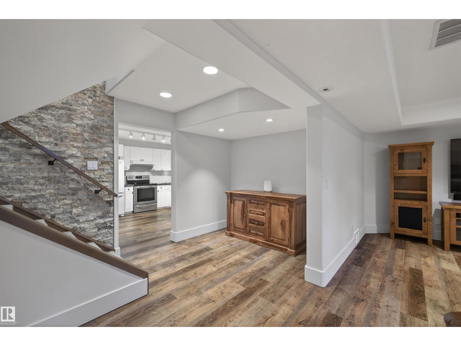 51574 RGE ROAD 225A - 33