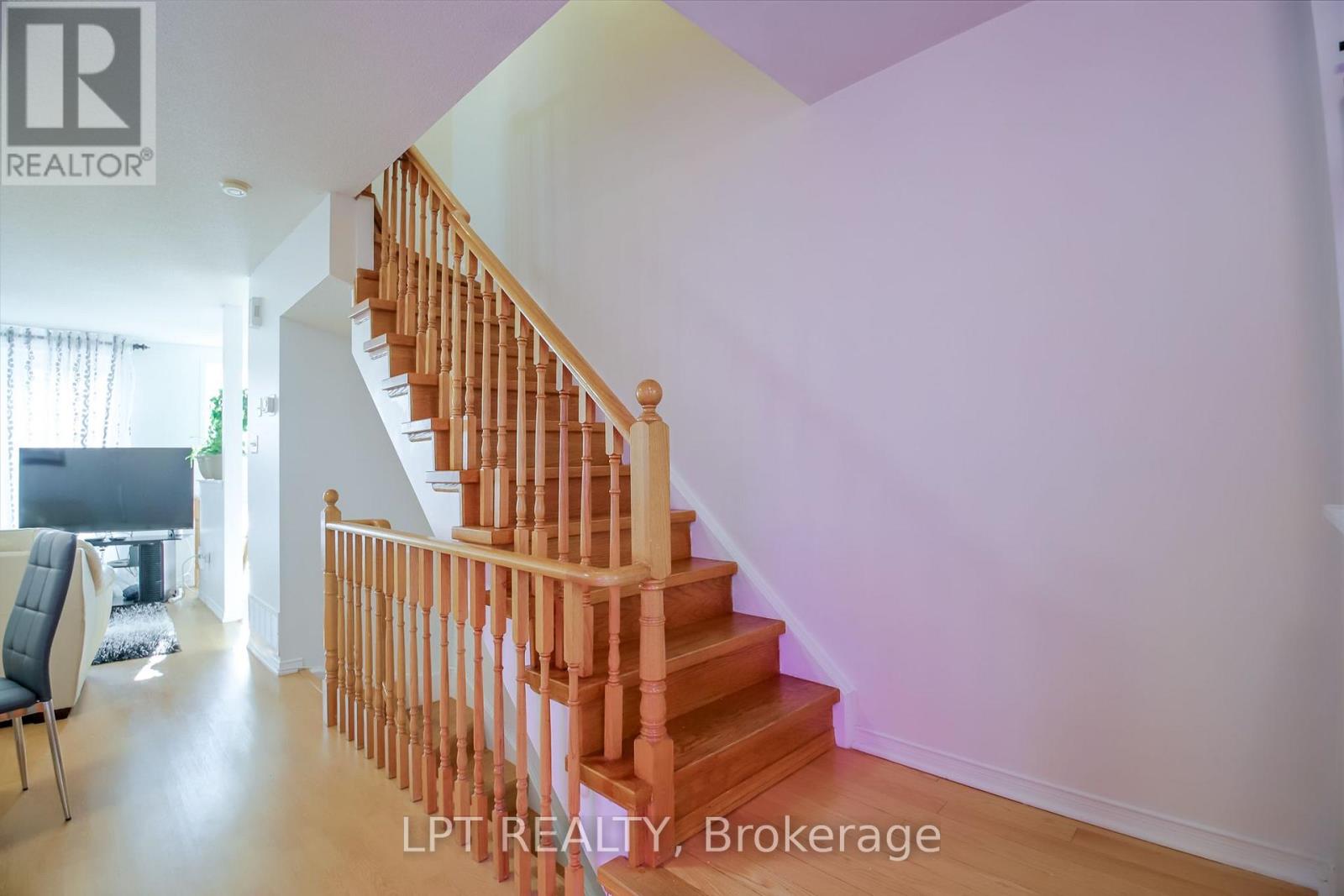 #36 1378 MEADOWVALE ROAD - 15