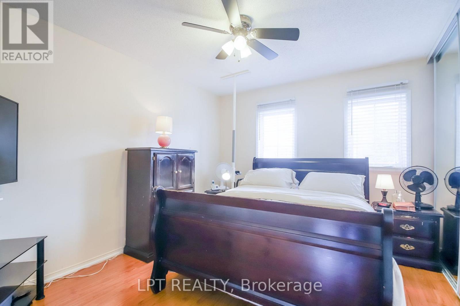 #36 1378 MEADOWVALE ROAD - 16