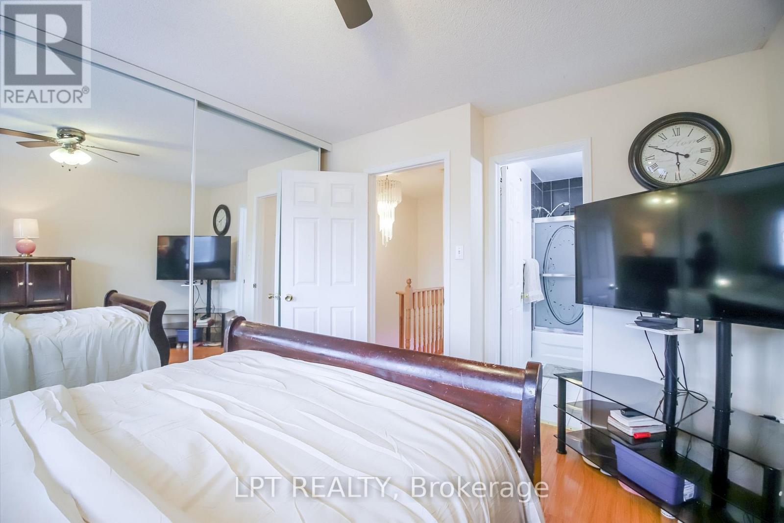 #36 1378 MEADOWVALE ROAD - 18