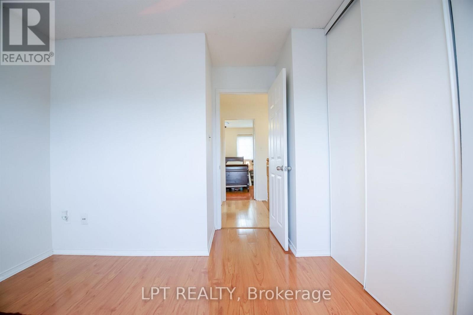 #36 1378 MEADOWVALE ROAD - 22