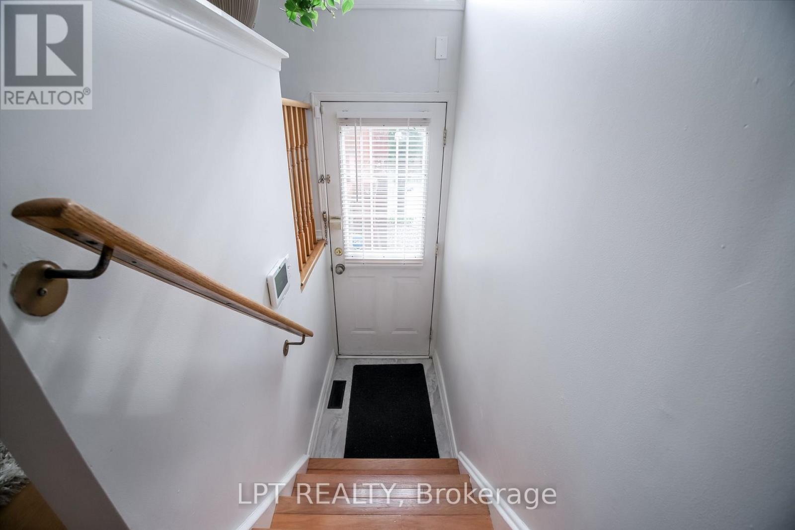 #36 1378 MEADOWVALE ROAD - 4