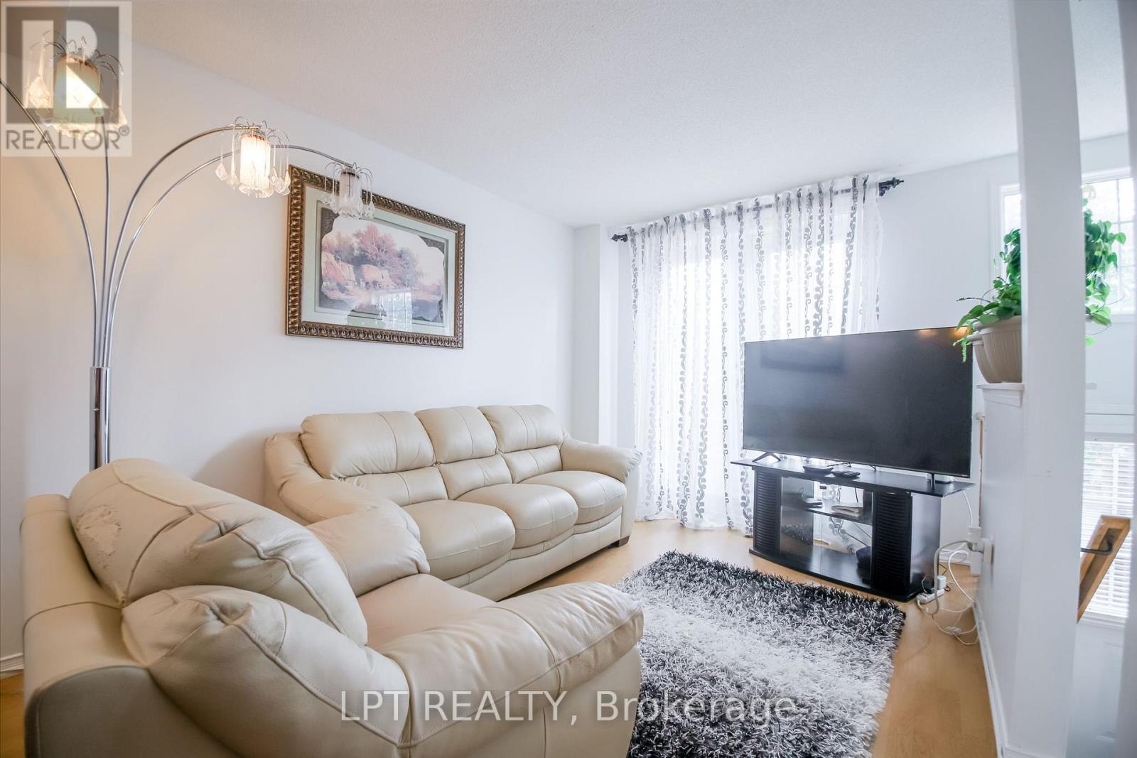 #36 1378 MEADOWVALE ROAD - 6