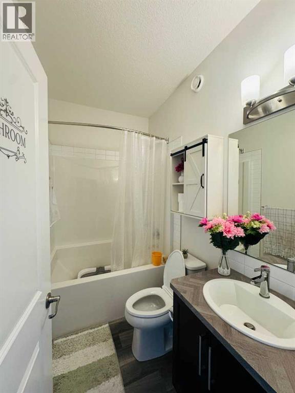 55 Corner Meadows Villas NE - 4