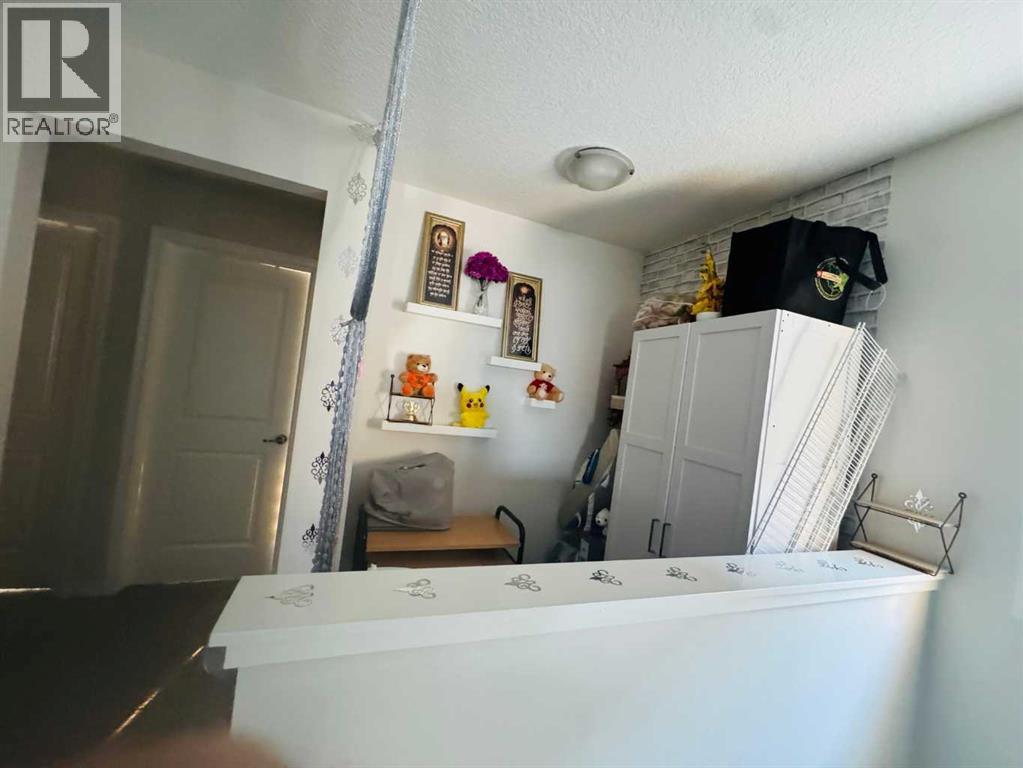 55 Corner Meadows Villas NE - 15