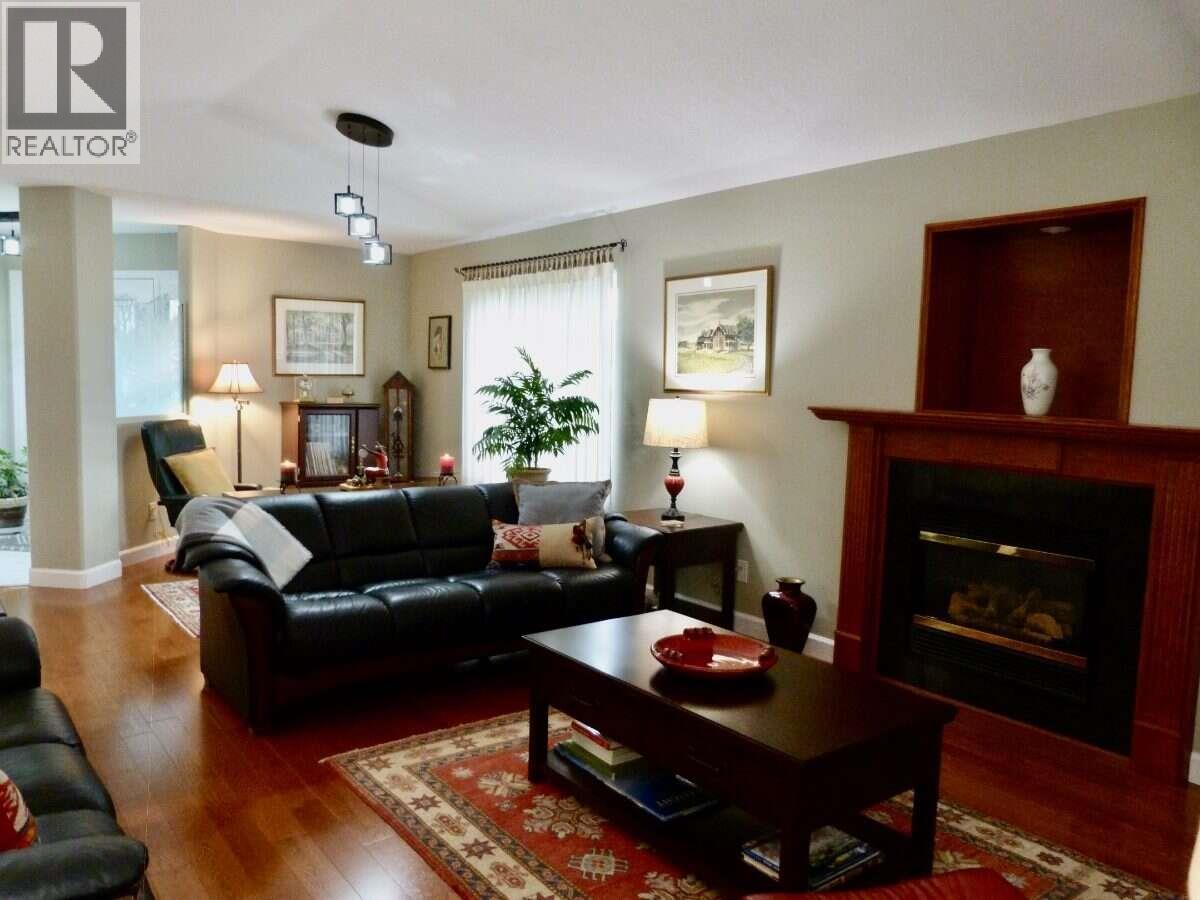 2379 MCTAVISH ROAD - 8