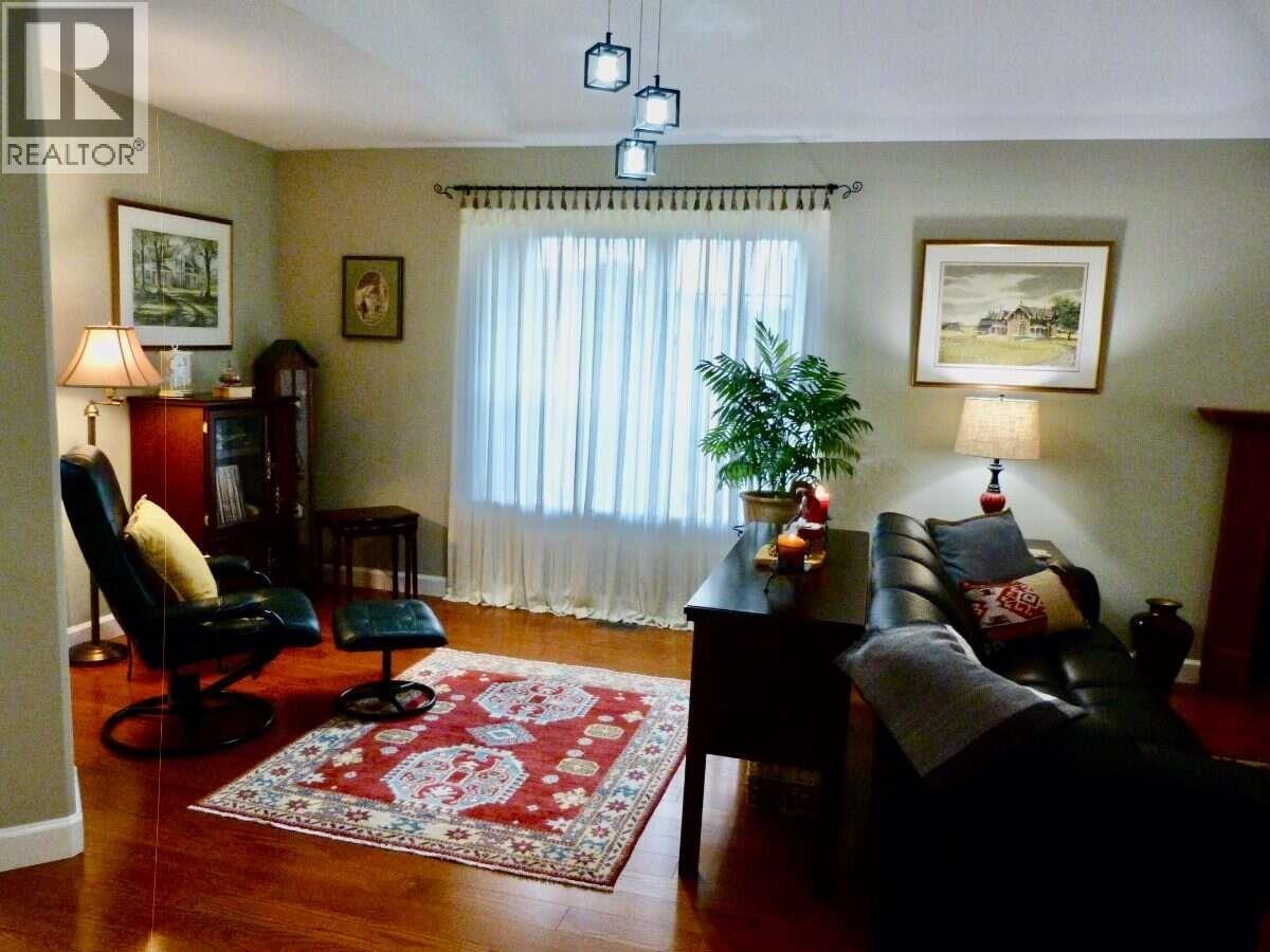 2379 MCTAVISH ROAD - 6
