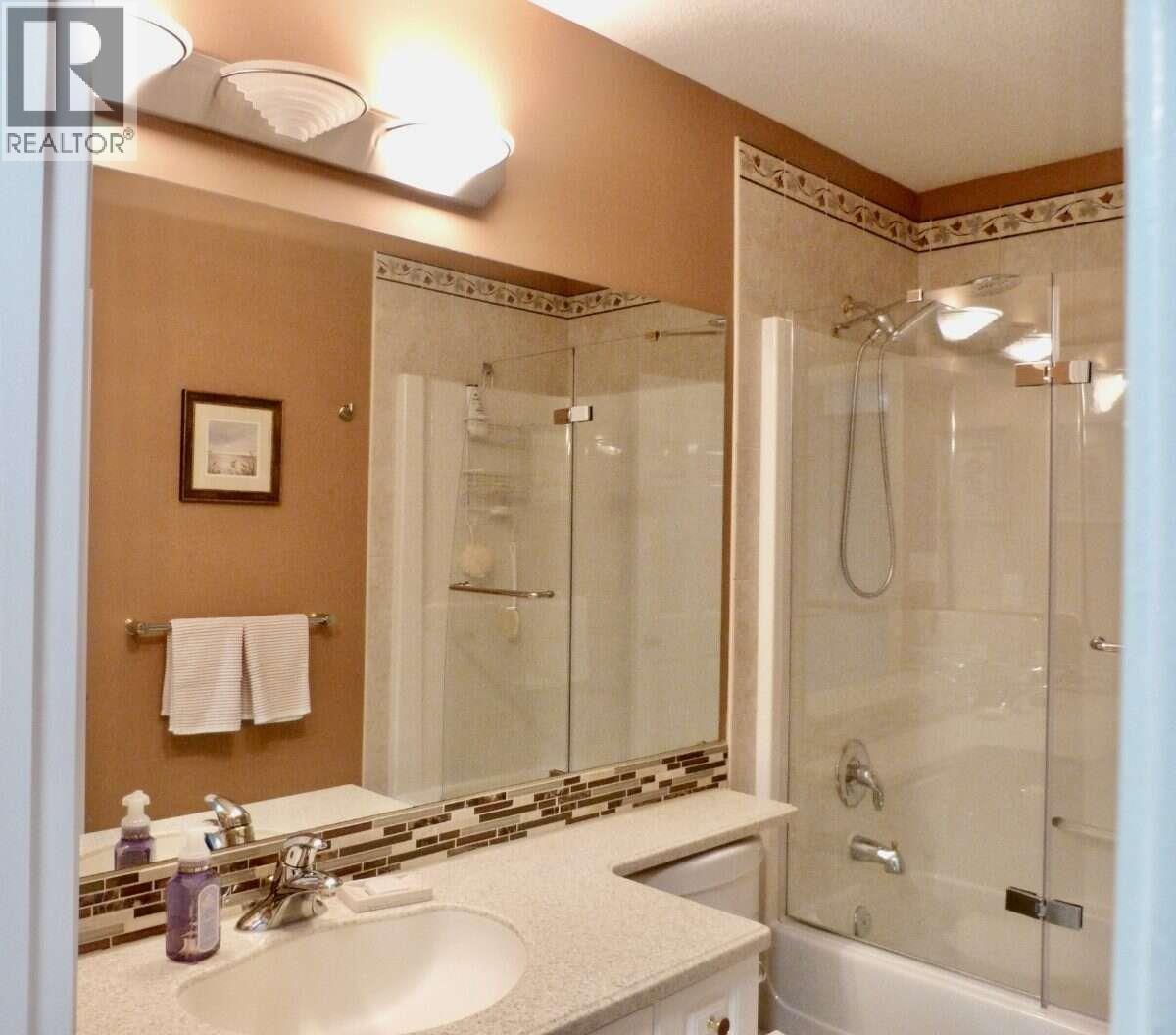 2379 MCTAVISH ROAD - 27