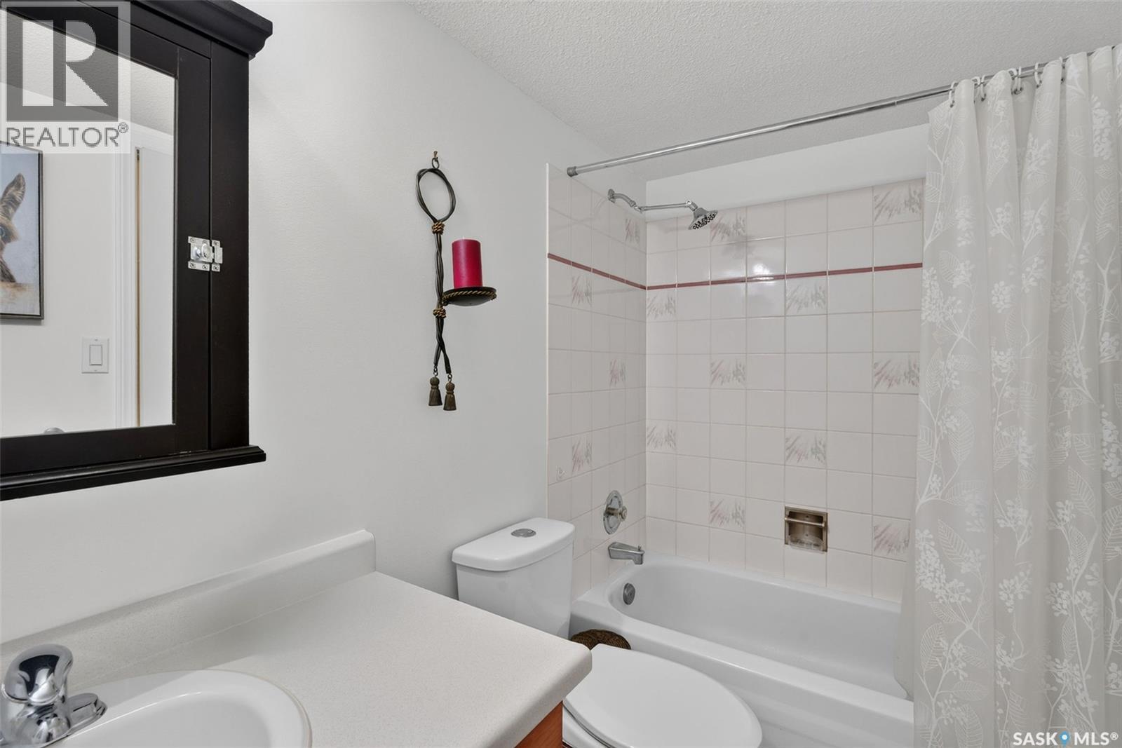 #104 2405 1st AVENUE W - 22