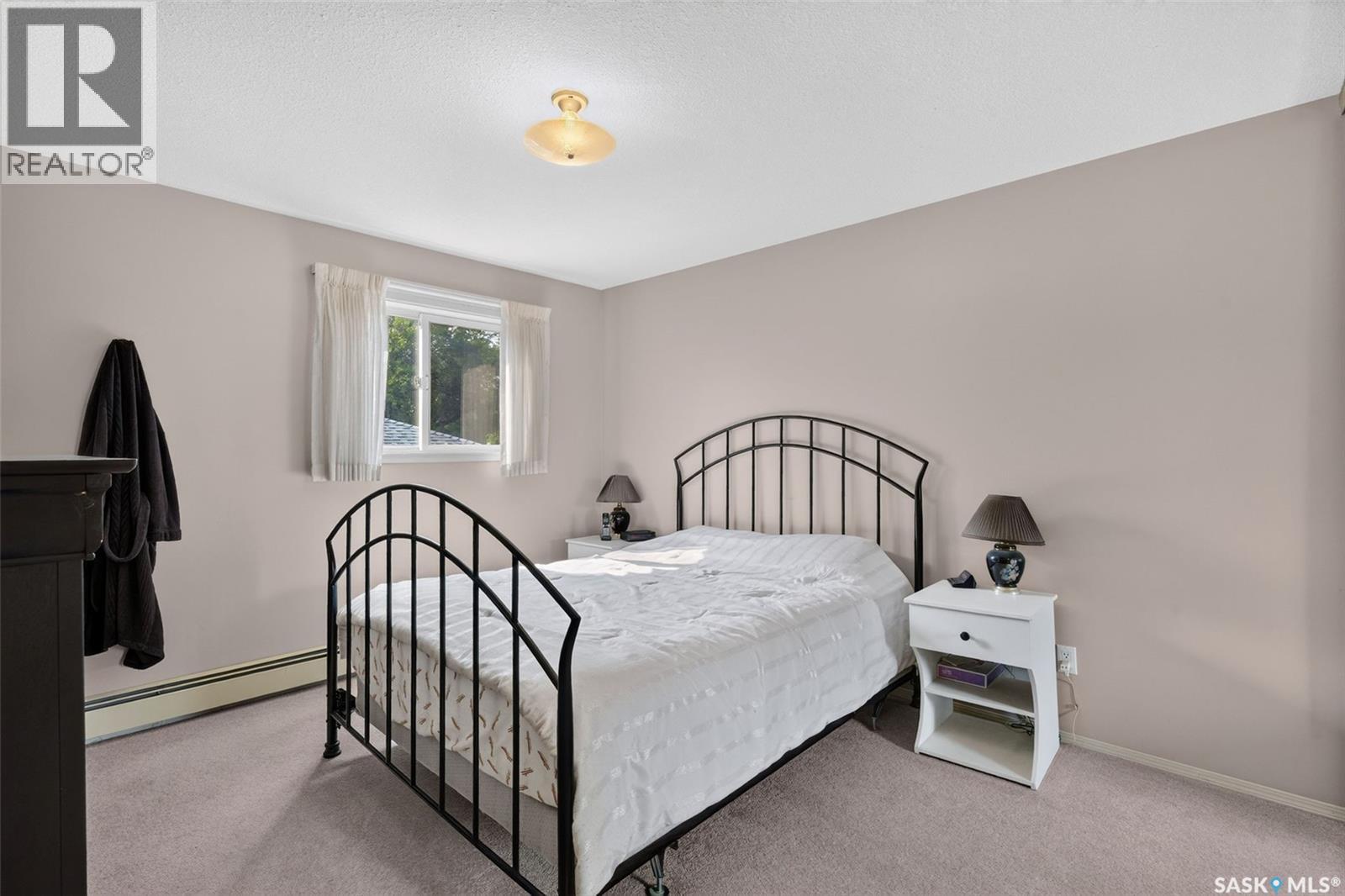 #104 2405 1st AVENUE W - 32