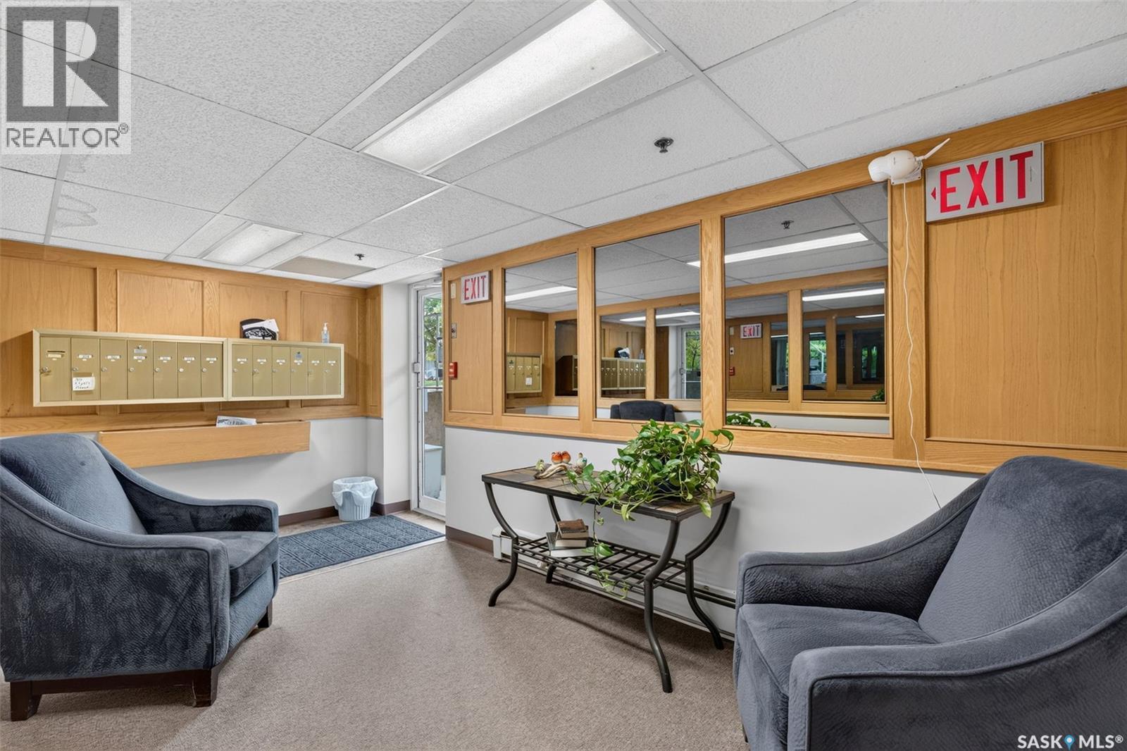 #104 2405 1st AVENUE W - 40