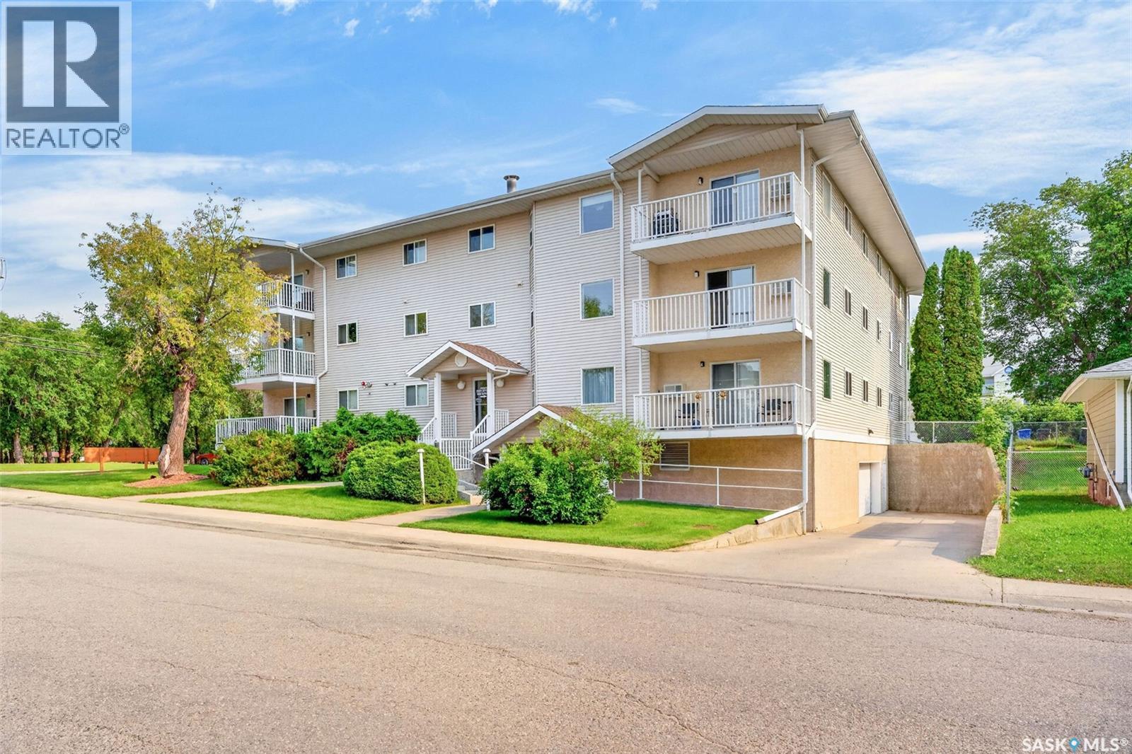 #104 2405 1st AVENUE W - Image 45