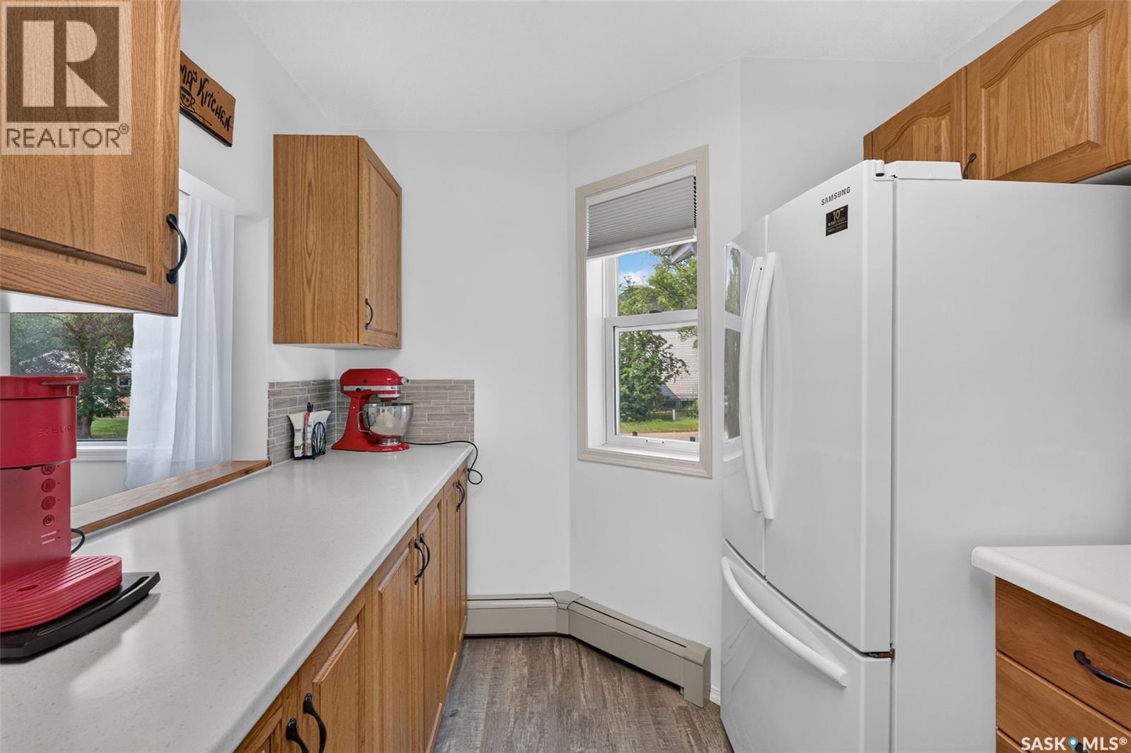 #104 2405 1st AVENUE W - 5