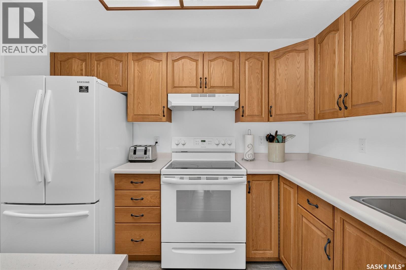 #104 2405 1st AVENUE W - Image 8