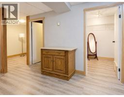 3601 49th Street S, Cranbrook, BC V1C7M1 Photo 40