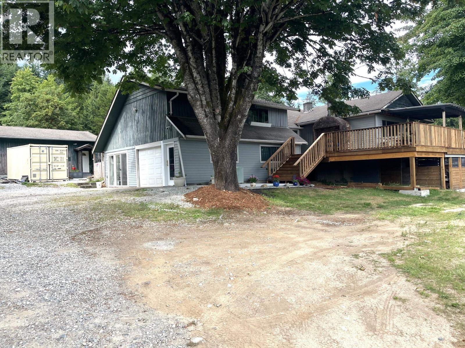 988 CEMETERY ROAD
