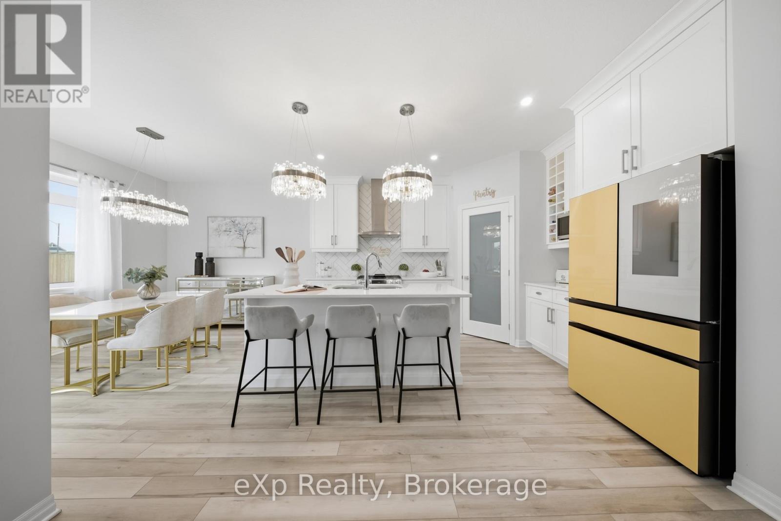 89 ACORN TRAIL - 11