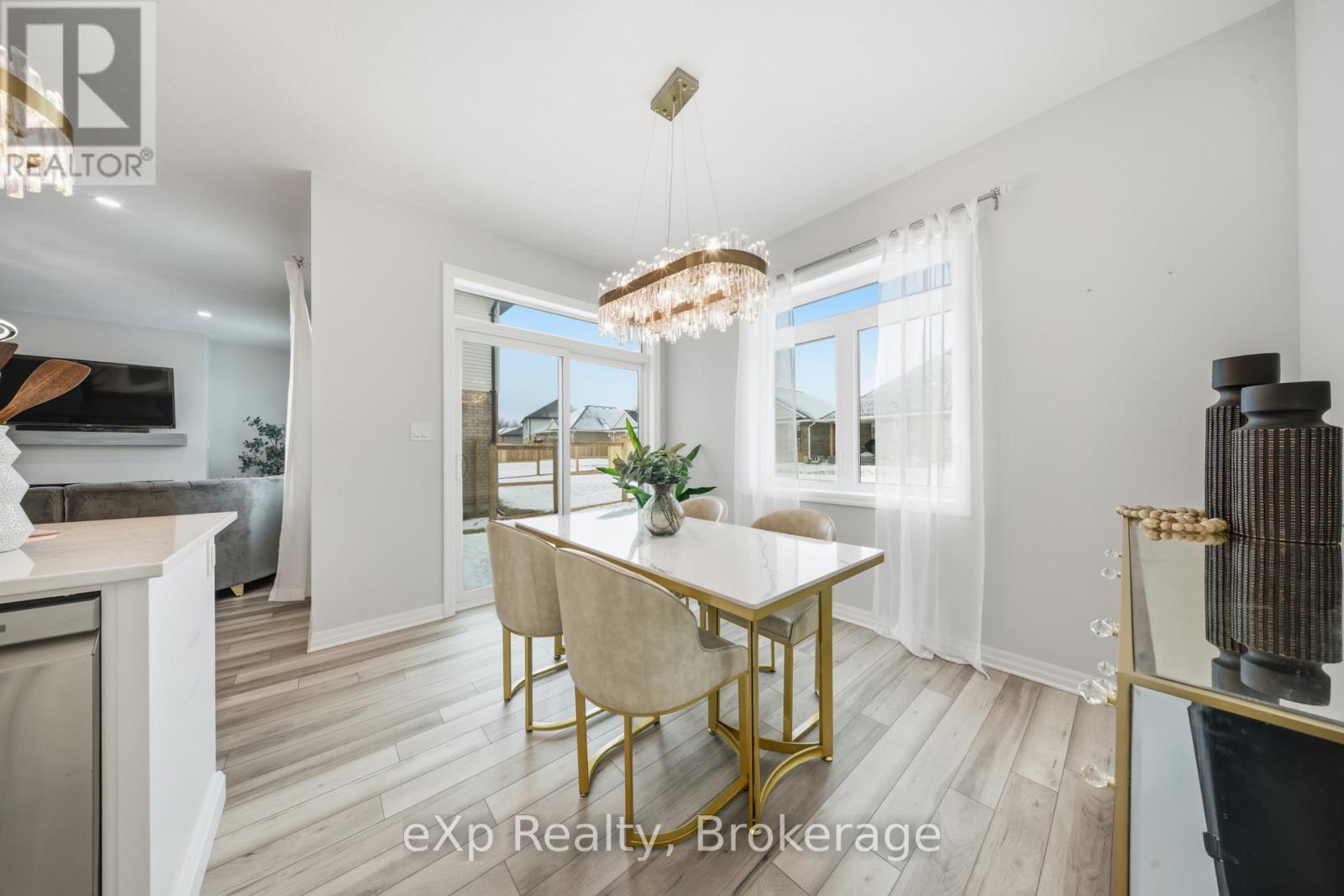 89 ACORN TRAIL - 16