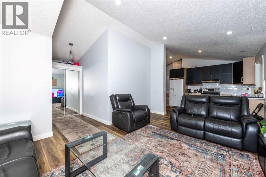 92 Martinwood Road NE, Martindale, Calgary photo 3