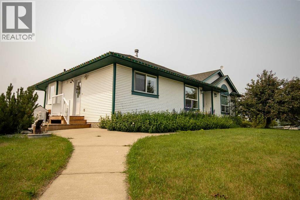 4351 Township Road 332 - 1