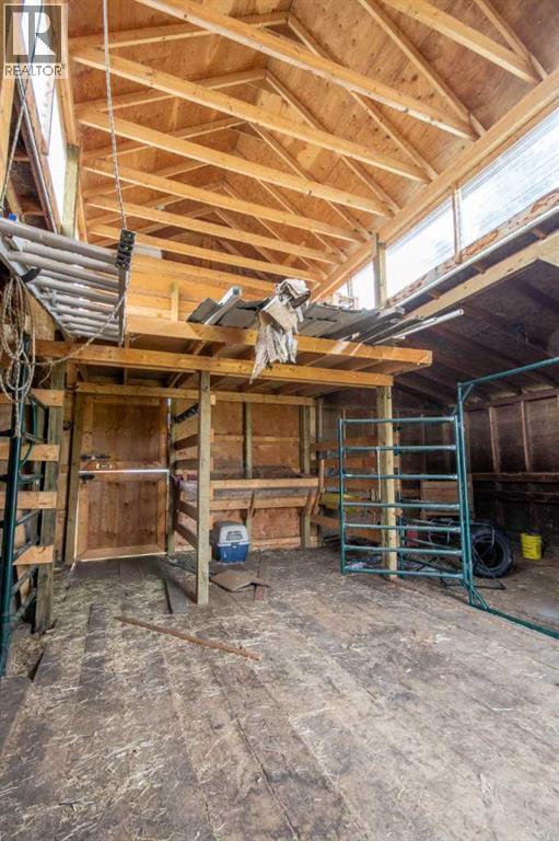 4351 Township Road 332 - 16