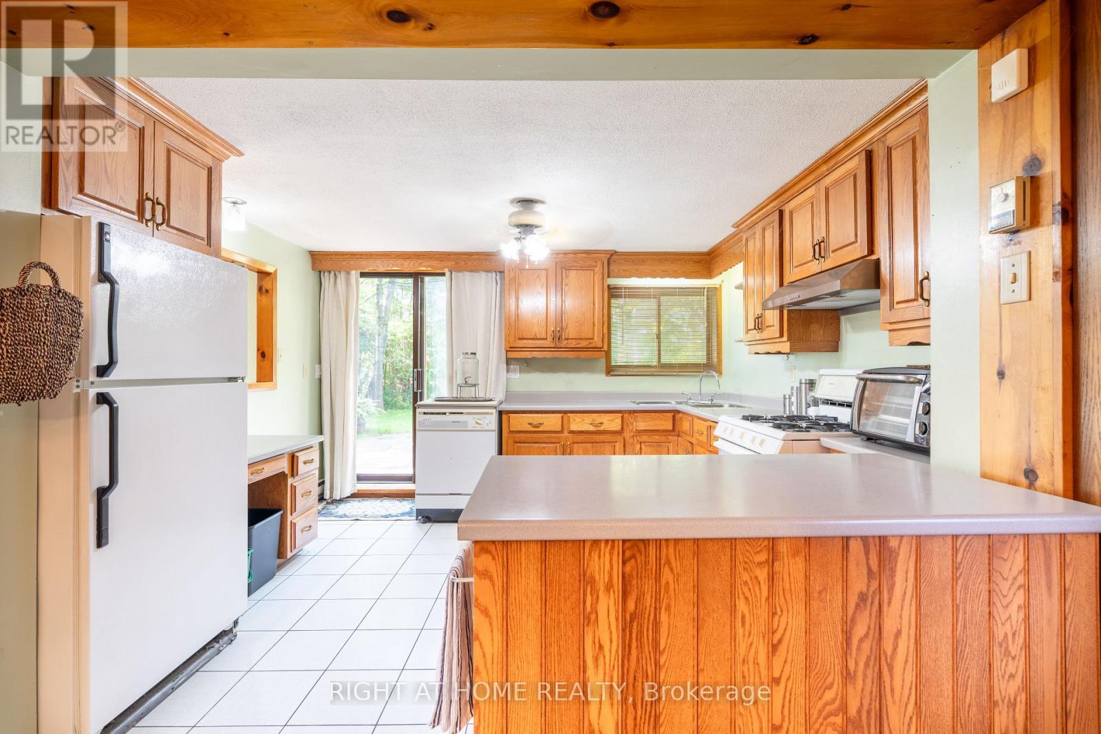 25 WILLIAM AVENUE - 10